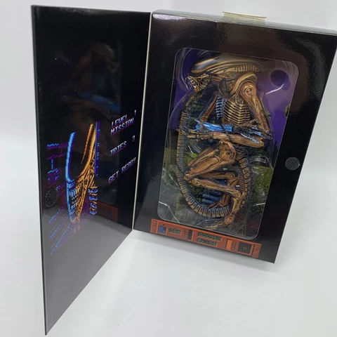 Alien 3 Dog Alien 9" Scale Action Figure Plastic PVC Toy Cover