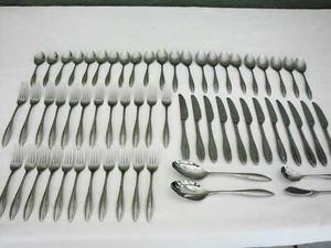 Lenox CANTERA Flatware Set Service for 10 plus EXTRAS Stainless Steel 18/10 EUC - Picture 1 of 12