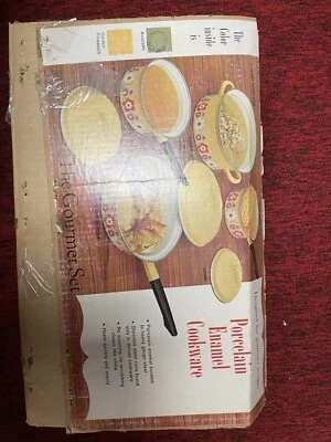 Porcelam Enamel Cookware made in italy - Image 1 of 4