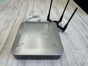 Lot de 2 points d'accès Cisco Business Wireless-N WAP4410N avec commutateur 16 ports - Photo 1/6