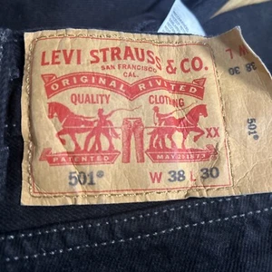 Levi's 501 Button Fly Straight Leg 100% Cotton Black Denim Jeans Men's 38x30 - Picture 1 of 6
