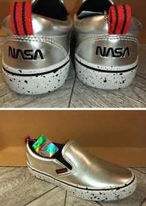 Skechers Slip On NASA Sneakers Size 6.5 Astronaut Silver, White Unisex - New - Picture 1 of 11