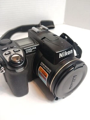Nikon Coolpix 5700 Black 5.0 MP Digital Camera Works Great - Image 1 of 4
