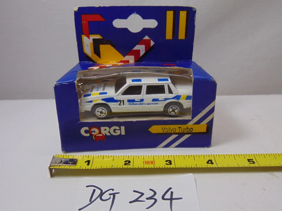 Coche diecast vintage Corgi Toys NOS IOB 1984 J83 Volvo Turbo Gillanders Motors Foto 1 de 3