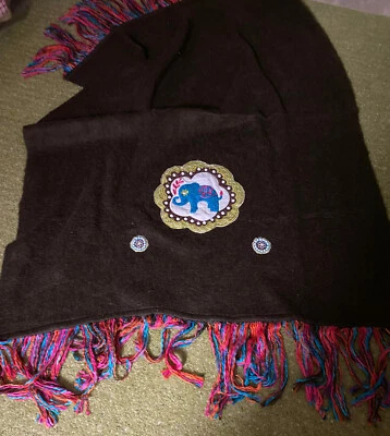 MANTA DE TIRO JUST SPICE CON APLIQUE DE ELEFANTE por DEI NUEVA CON ETIQUETAS #5-137 Foto 1 de 3