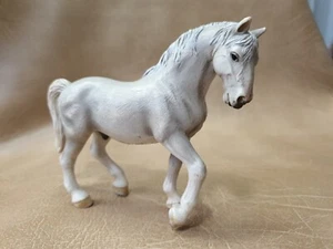 Schleich Horse 2004 D-73527  Lipizzaner  - Picture 1 of 6