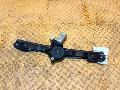 REGULADOR VENTANA PUERTA LADO CONDUCTOR TRASERO IZQUIERDO BMW 328i F30 12-16 con motor oem Foto 1 de 4