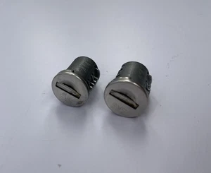 Yakima SKS Lock Core  A142 Genuine Pair - Picture 1 of 4