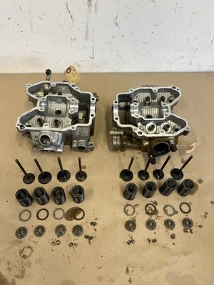 2002 Kawasaki Prairie 650 4x4 Cylinder Heads  B631 Foto 1 de 4