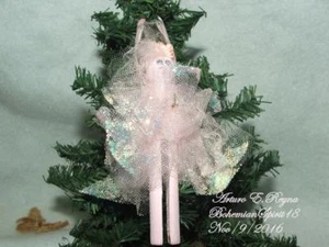 Arturo E. Reyna BAILARINA ROSA ÁRBOL DE NAVIDAD ADORNO HECHO A MANO - Imagen 1 de 4
