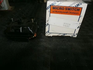 BLOQUE DE CONTACTO HONEYWELL PTCB 9446 - Imagen 1 de 6