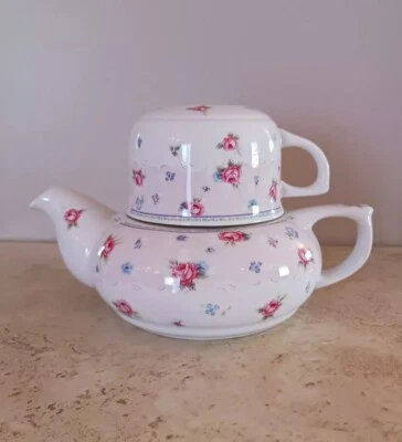 Tetera de porcelana (Andrea By Sadek, Petit Rose, Tailandia) Foto 1 de 4