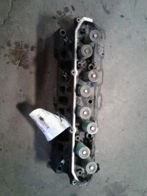 Culata 8-300 4,9 L compatible con 90-95 DEVILLE 189334 Foto 1 de 4