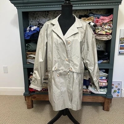 Casaco de chuva feminino TOTES com capuz bolsos frontais com zíper tamanho M - Imagem 1 de 4