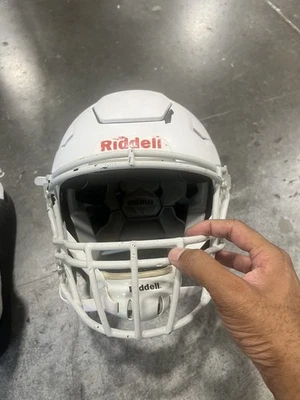 Riddell Speedflex Youth Football Helmet (White) Size L - Image 1 of 4