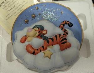 Disney Sleepytime Pooh "Comfy and Cosy" Collector's Plate – New with Certificate - Picture 1 of 3