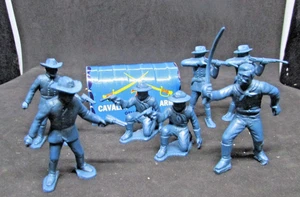 Marx 7th Cavalry Metallic Blue Calvary Spielset Figuren - 7 Stück - PLUS - Bild 1 von 10