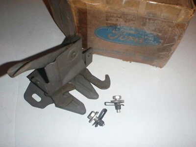 Conjunto de pestillo de bloqueo de capó 69 Ford Galaxie LTD 500 XL personalizado 1969 C9AZ-16700A nuevo de stock Foto 1 de 4