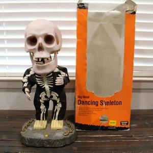 2001 Gemmy 16" Big Head Halloween Singing Skeleton Animado Super Freak *LEER* - Imagen 1 de 12