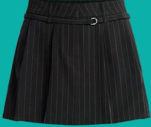 Pinstripe Pleated Black Mini Skirt With Attached Belt Women's Size XXS 00 NEW - Picture 1 of 8