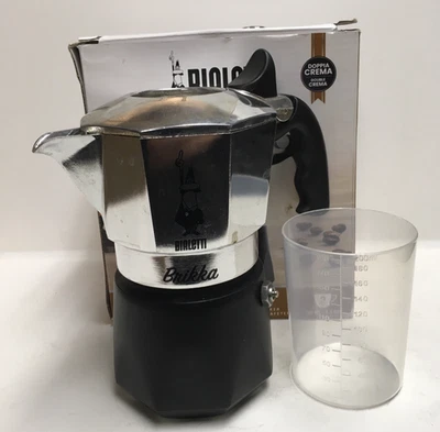 Cafeteira de espresso Bialetti Brikka Moka Pot - Crema-Rich Stovetop, 2 xícaras, preta  - Imagem 1 de 4