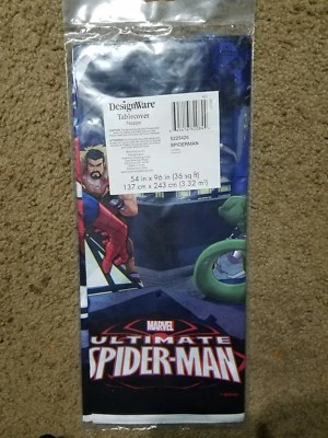 Cubierta de mesa de plástico a todo color Ultimate Marvel Spider Man  Foto 1 de 4