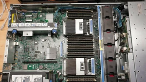 HP ProLiant DL380p Gen8 -- 160GB RAM - 2x 2,3GHz CPU - RAID-Controller - 4x 1TB - Bild 1 von 7