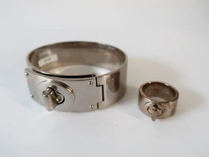 Set bracciale e anello COACH (l'anello è misura 6 1/8) tono argento - Foto 1 di 5