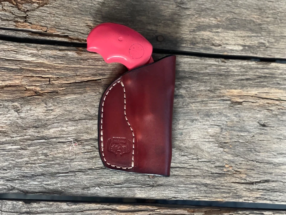 Funda de Bolsillo North American Arms Black Widow Derringer Hecha en EE. UU. Foto 1 de 4