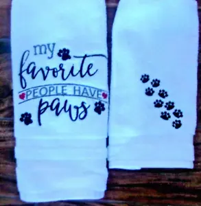 HUND & KATZE MY FAVORITE PEOPLE HAVE PFOTEN STICKEREI HANDTUCH & WASCHTUCH SET - Bild 1 von 4