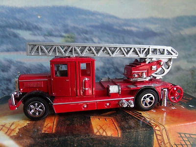 Matchbox  Mercedes-Benz 1932  ladder truck YFE05 - Image 1 of 3