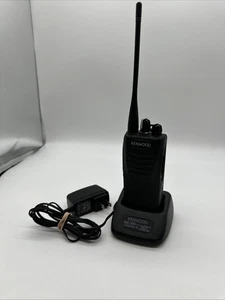 Radio Kenwood TK-3402 TK3402U-k 16 canales 5 vatios - Imagen 1 de 13
