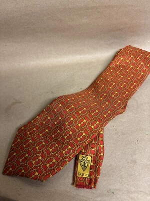 Gucci Tie Mens Red Yellow Striped Silk Ribbon Print Gold Link Pattern Foto 1 de 4
