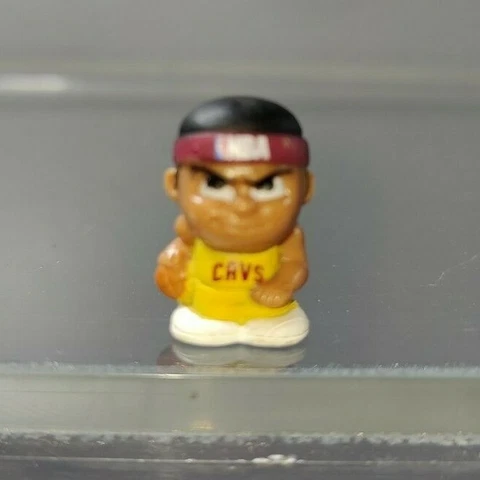RARE 1" TALL CLEVELAND CAVALIERS NBA SERIES 1 TEENYMATES BASKETBALL FIGURE Cover