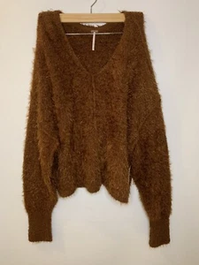NEW Free People Women’s Brown Pullover Long Sleeve Sweater Size Large - Picture 1 of 9