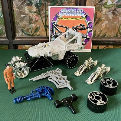 Triciclo Spike "Jayce and the Wheeled Warriors" de colección Mattel (¡Completo + Cómic!) Foto 1 de 4