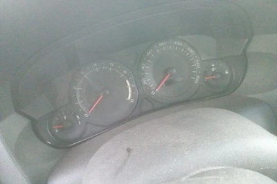 CTS OE 2004 velocímetro calibre grupo 85 k millas Cadillac Foto 1 de 4