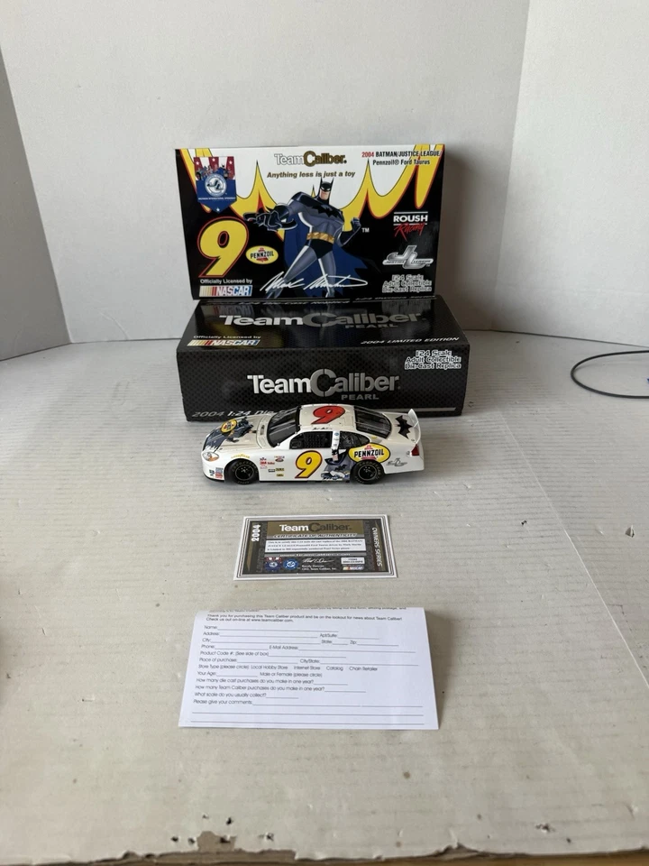 Team Caliber Pearl 1:24 Mark Martin #9 Batman Justice League - Image 1 of 4