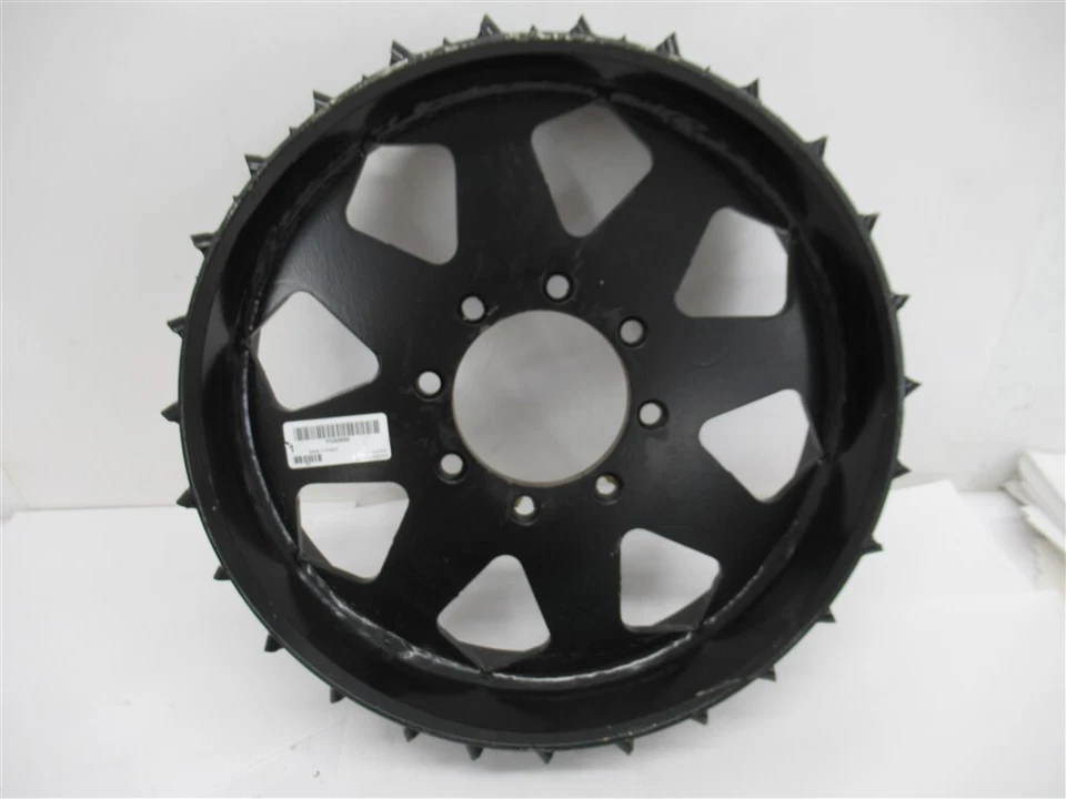 John Deere F055959, rodillo con clavos - 758 cabezales de cosechadora Foto 1 de 2