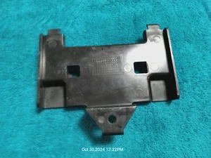 08-12 KAWASAKI NINJA EX 250 R OEM BATTERY COVER SHIELD PLASTIC LID 92072-0069 - Picture 1 of 8