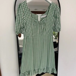 Faithful the Brand Green Gingham mini dress size 8. Worn Once. - Picture 1 of 4