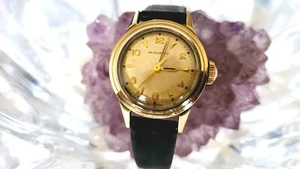 Reloj para mujer vintage años 50 MOVADO 17 joyas esfera dorada 10krg - Imagen 1 de 13