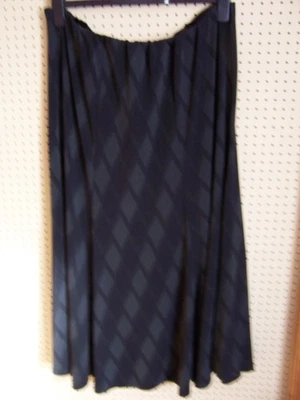 Lovely Black/ Grey Midi Skirt By Wardrobe .would Fit 16 To 20 Stretch Waist. - Image 1 of 4