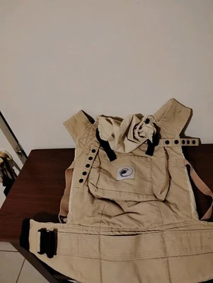 Оригинальная детская переноска Ergobaby, б/у, отличное состояние товара, 12–45 фунтов, бежевая - Изображение 1 из 3