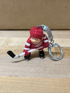 Vintage 1986 Detroit Red Wings Keychain Lil' Sports Brat Figure Fob NHL Key Ring - Picture 1 of 9