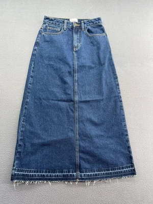 Falda vaquera BDG para mujer pequeña azul tiro alto dobladillo crudo midi jean Urban Outfitters Foto 1 de 4