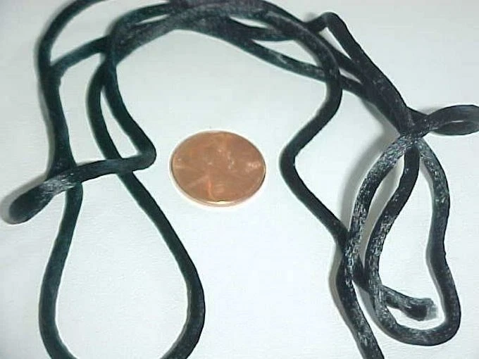 6 SEDA SATINADA NEGRA AZABACHE VINTAGE 3mm. SECCIONES DE CUERDA REDONDAS 36" LARGAS L834 Foto 1 de 2