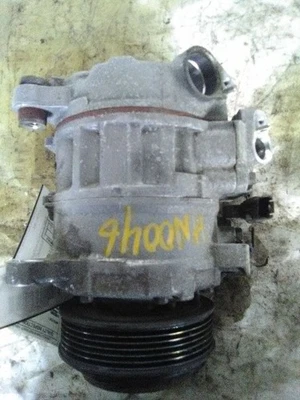 Compresor de aire acondicionado BMW 320i 15 2,0 litros Foto 1 de 4