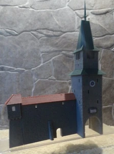 Hersteller unbekannt   (Spur N)    Altstadttor mit Stadtmauer - fertig gebaut - Bild 1 von 6