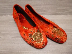 Women Red Chinese Wedding Flats Traditional Embroidery Heels Low Heel size 8 - Picture 1 of 7